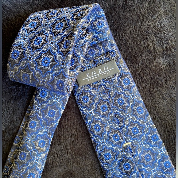 Enro Luxury Silk Tie - Picture 3 of 4